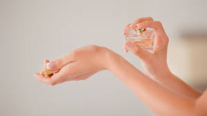 Apply Perfume